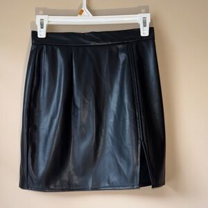 SHEIN Black Faux Leather Mini Skirt